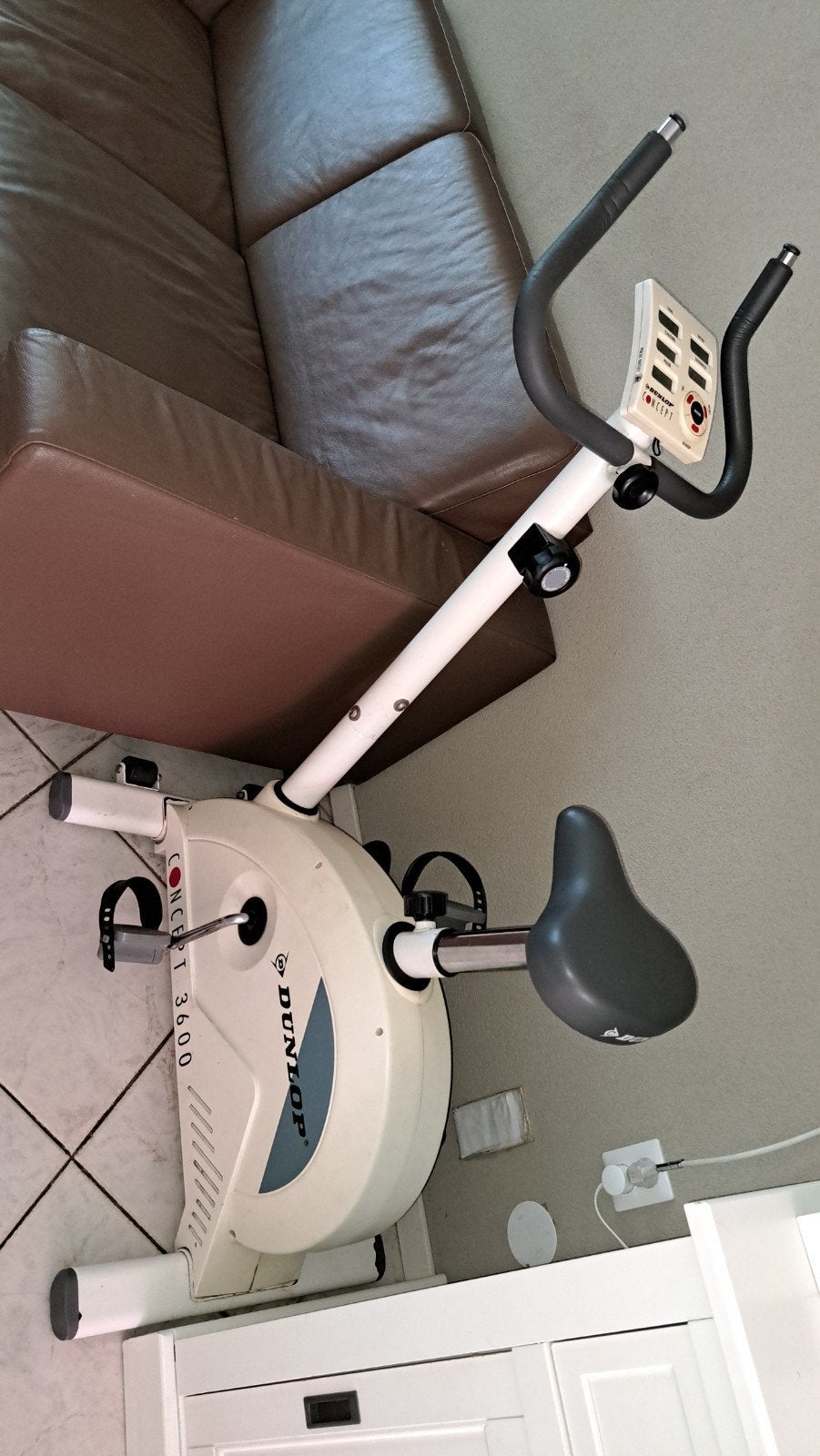 Dunlop Concept T 3600 Hometrainer met verstelbaar zadel, Ophalen, Gebruikt, Metaal, Benen