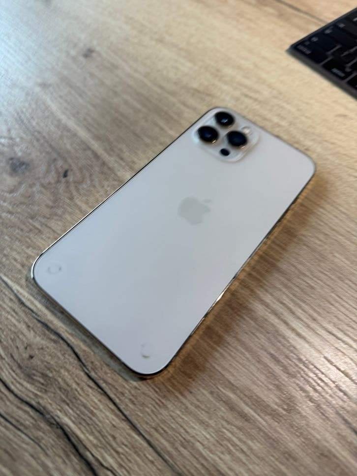 iPhone 12 Pro Max 128GB wit goud - prima staat met extra's, 128 GB, Wit, Zo goed als nieuw, IPhone 12 Pro Max