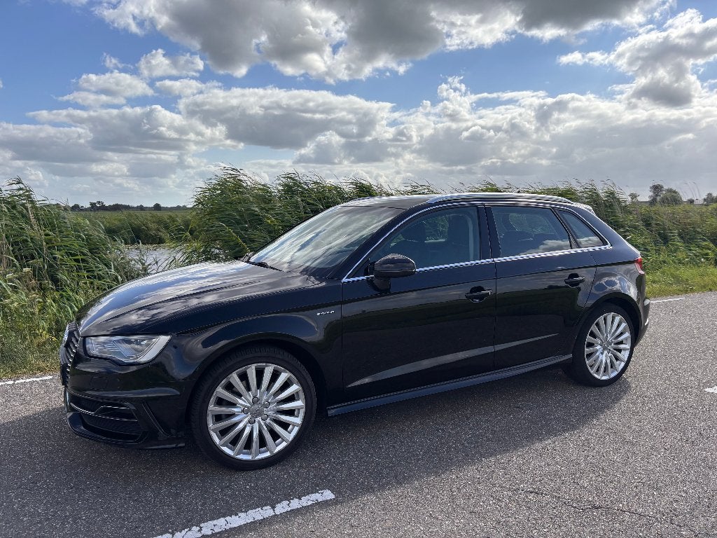Audi A3 1.4 Tfsi 204pk E-tron Phev S Tronic 2015 Zwart, Auto's, Stof, Zwart, 4 cilinders, Zwart