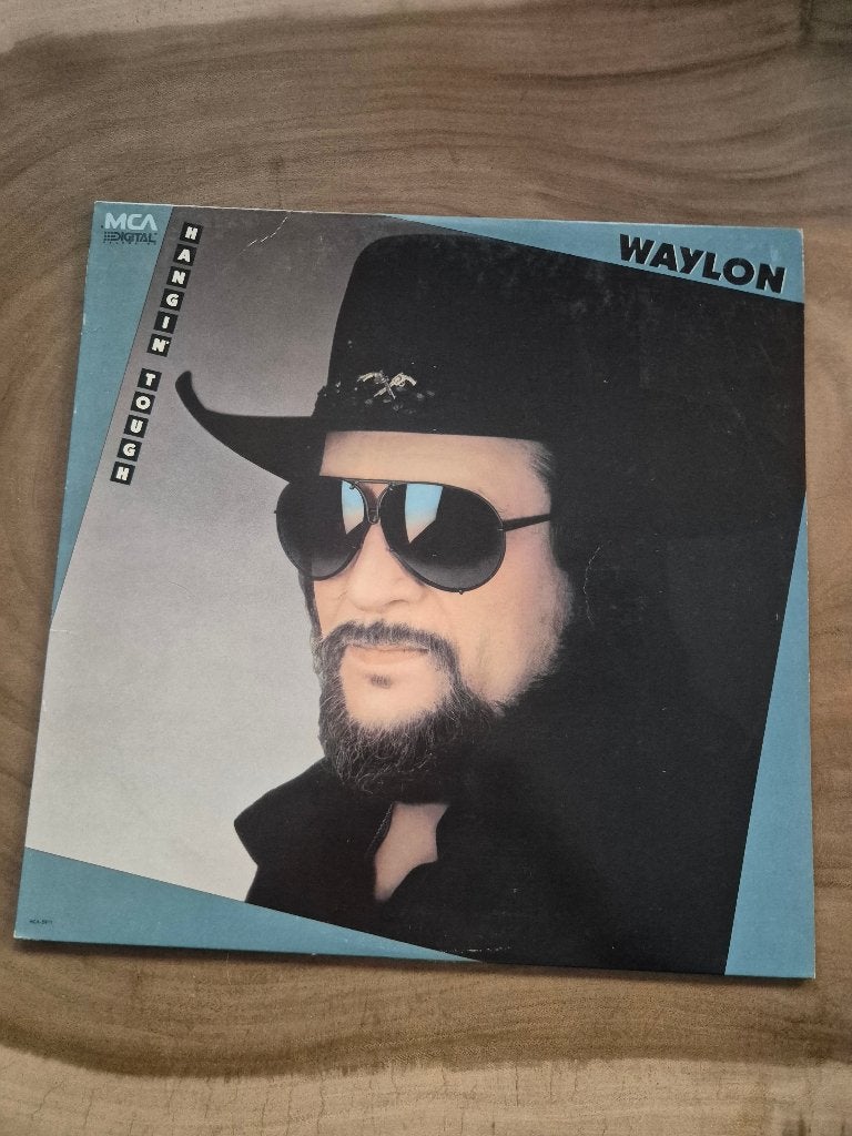 Waylon Jennings - Hangin' Tough - Vinyl, Cd's en Dvd's, Ophalen of Verzenden, Zo goed als nieuw, 12 inch, LP