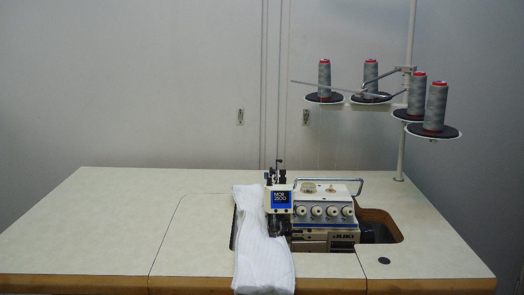 Industrie Juki Dubbel Transport Lockmachine 4 draads, Overige merken, Gebruikt, Ophalen of Verzenden, Naaimachine