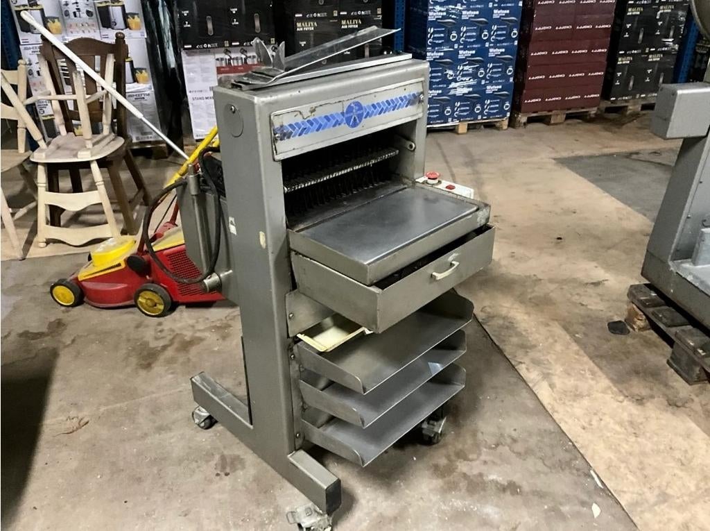 Professionele broodsnijmachine Daub-Verhoeven, Ophalen, Gebruikt
