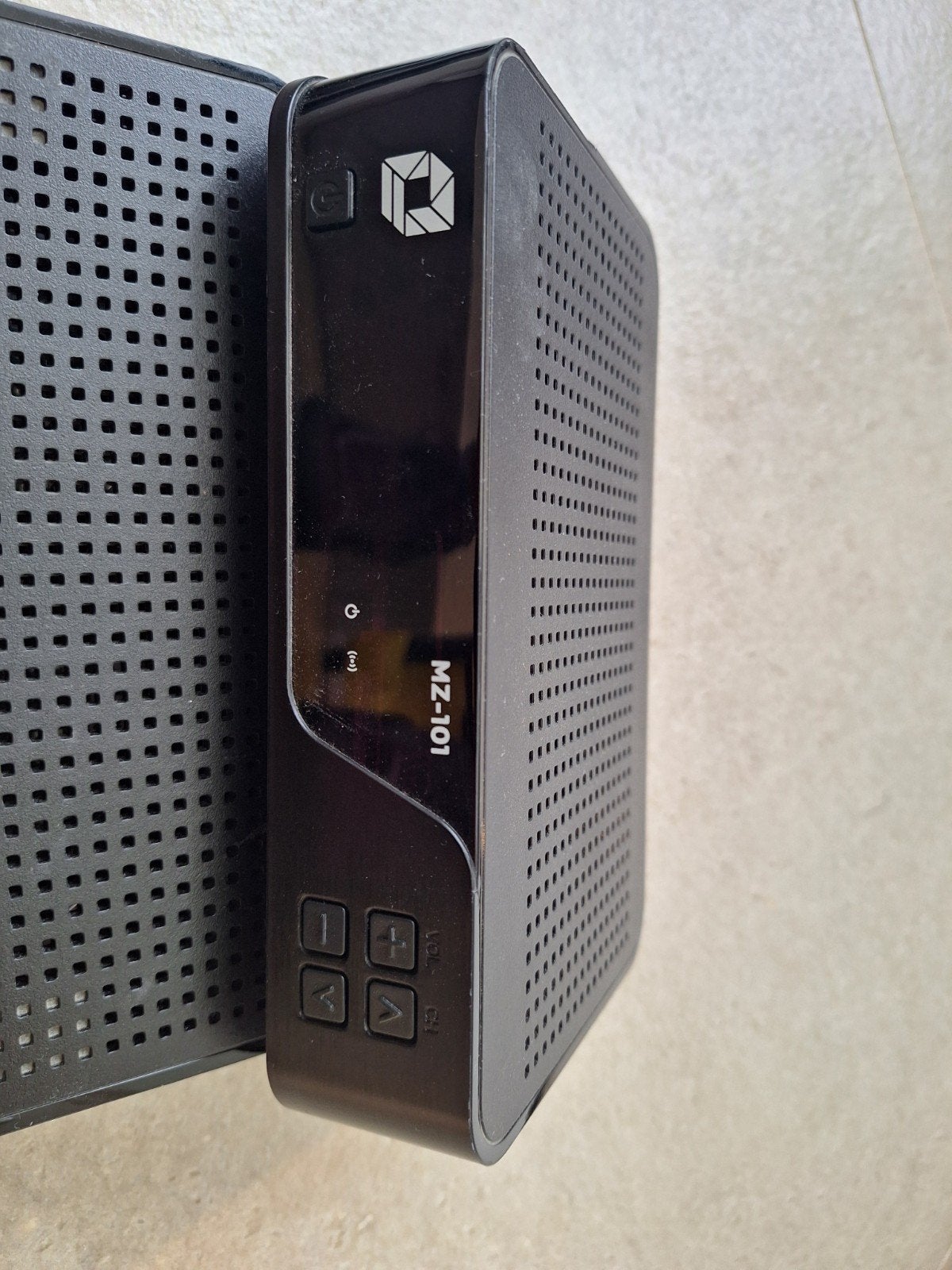 TV Decoders MZ-101 met afstandsbedieningen, Ophalen of Verzenden, Gebruikt