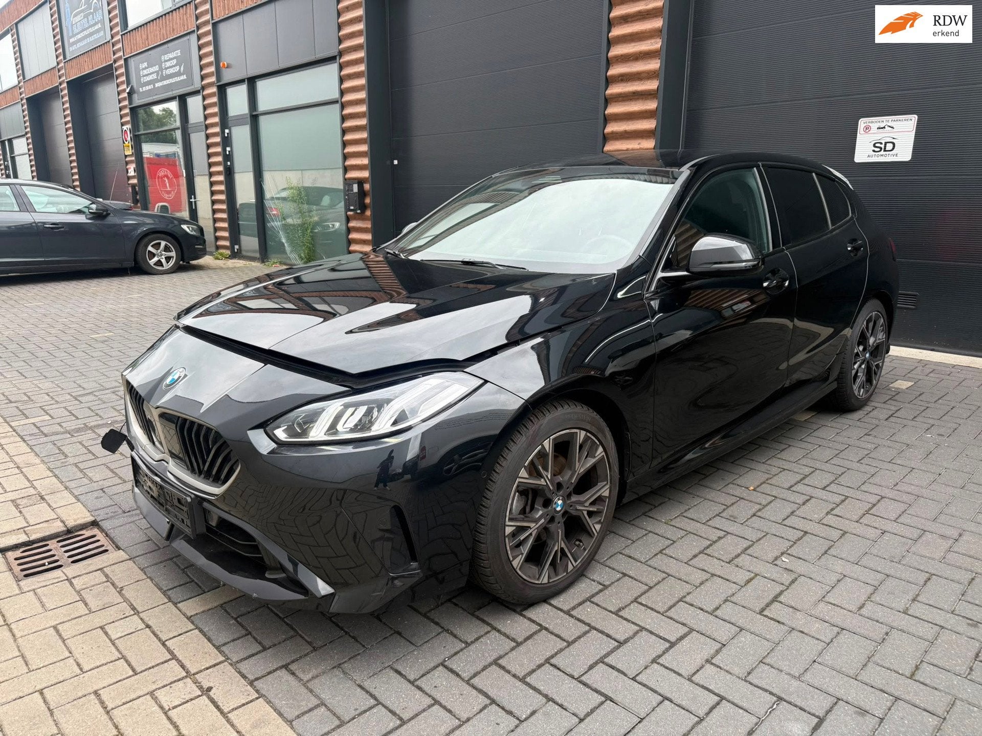 BMW 1-serie 120 M Sport Design Edition 2025 BOMVOL Opties -, Automaat, Zwart, Benzine, BMW