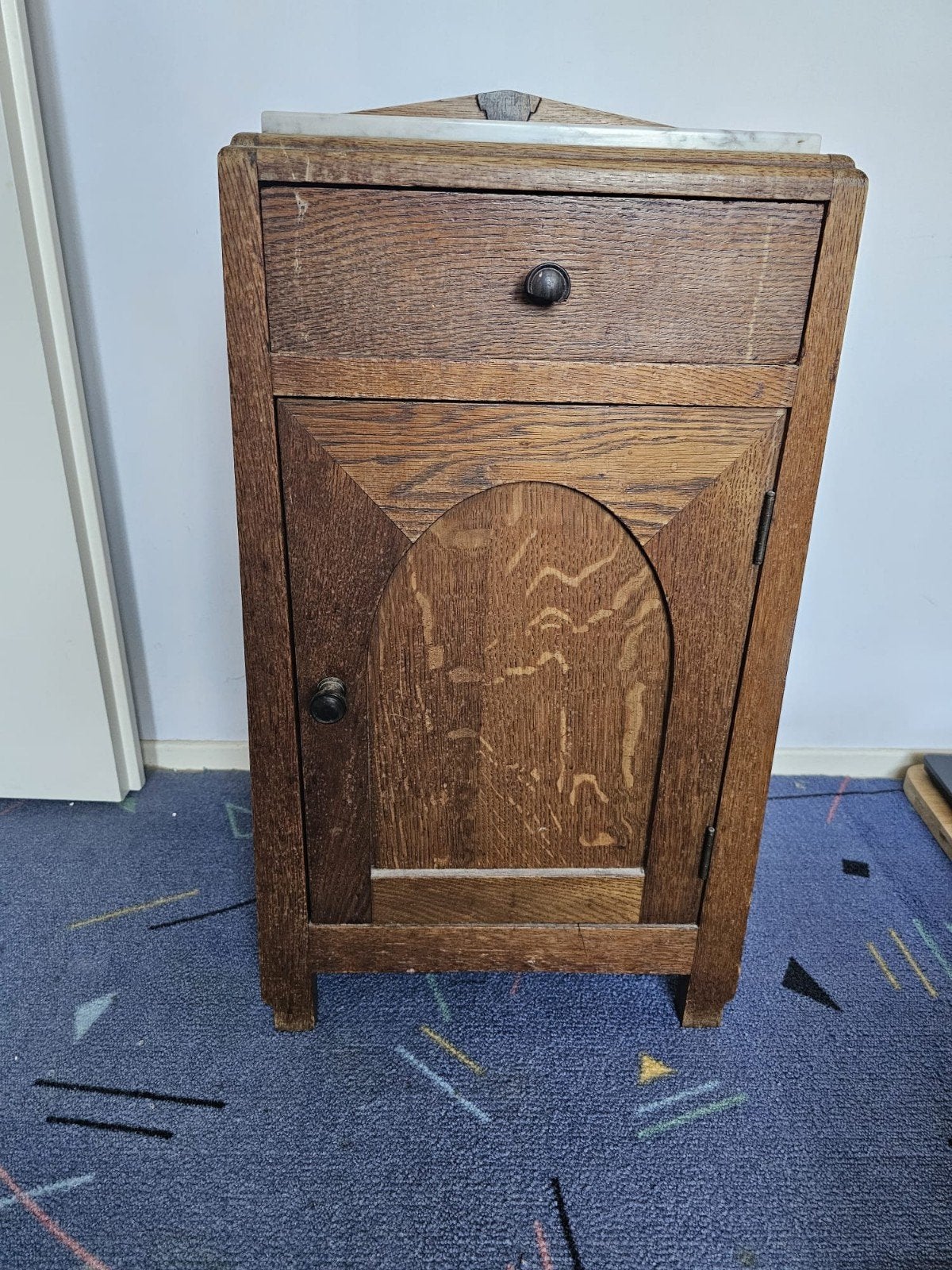 houten kastje met stenen bovenkant, Ophalen, Minder dan 45 cm