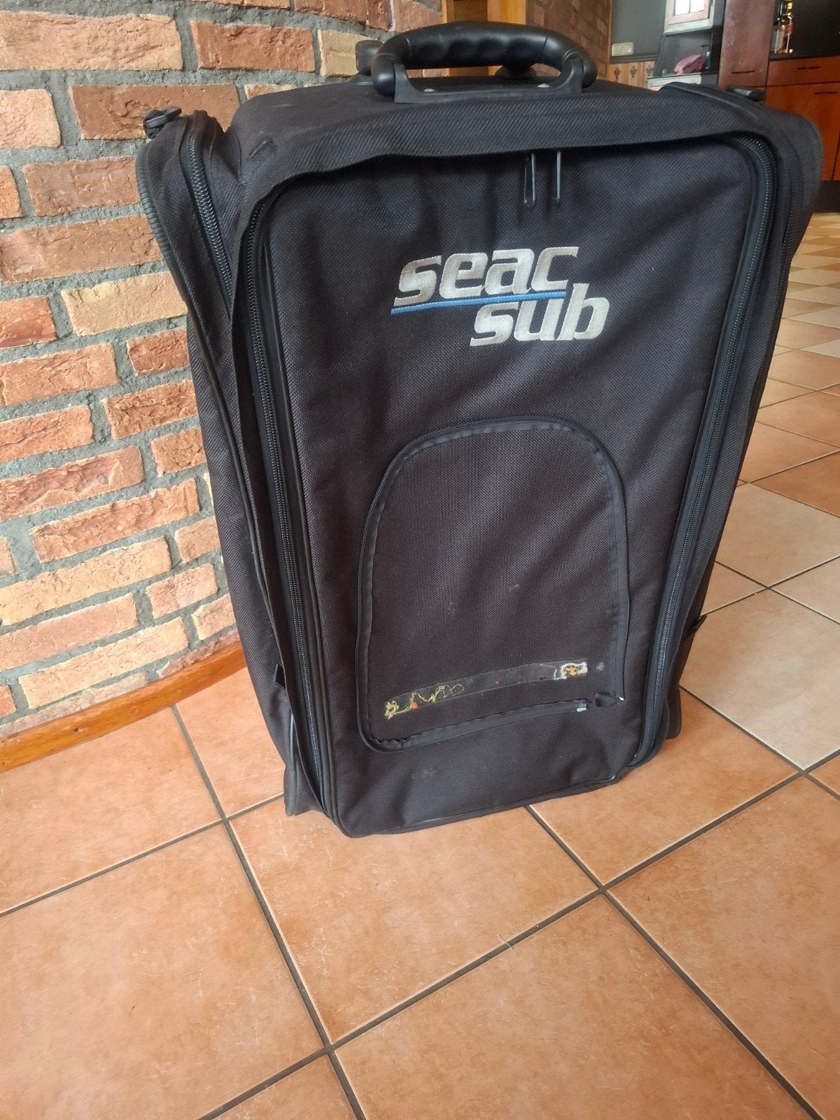 Seac Sub duiktas met wieltjes en uitschuifbare handgreep, Ophalen of Verzenden, Gebruikt