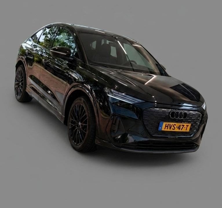 Audi Q4 e-tron 40 S edition | Modeljaar 2026 | S line | BTW, Auto's, Audi, Automaat, Zwart, 24 min, Leder en Stof