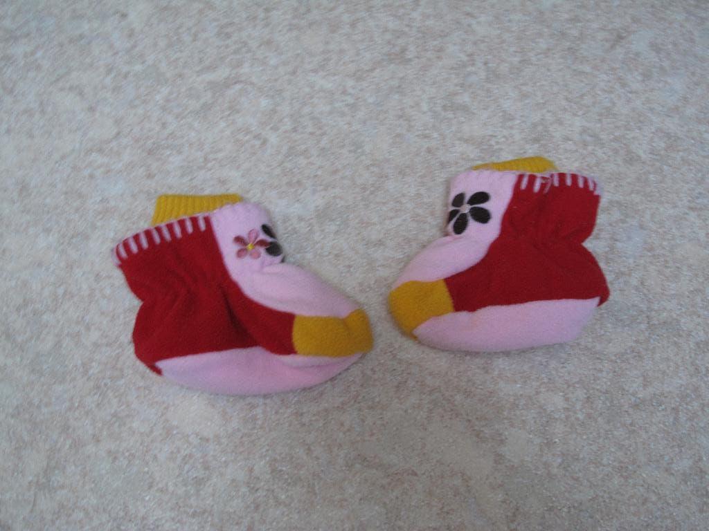 meisjes baby slofjes 11,6 cm., Ophalen of Verzenden, Zo goed als nieuw, Meisje, Slofjes