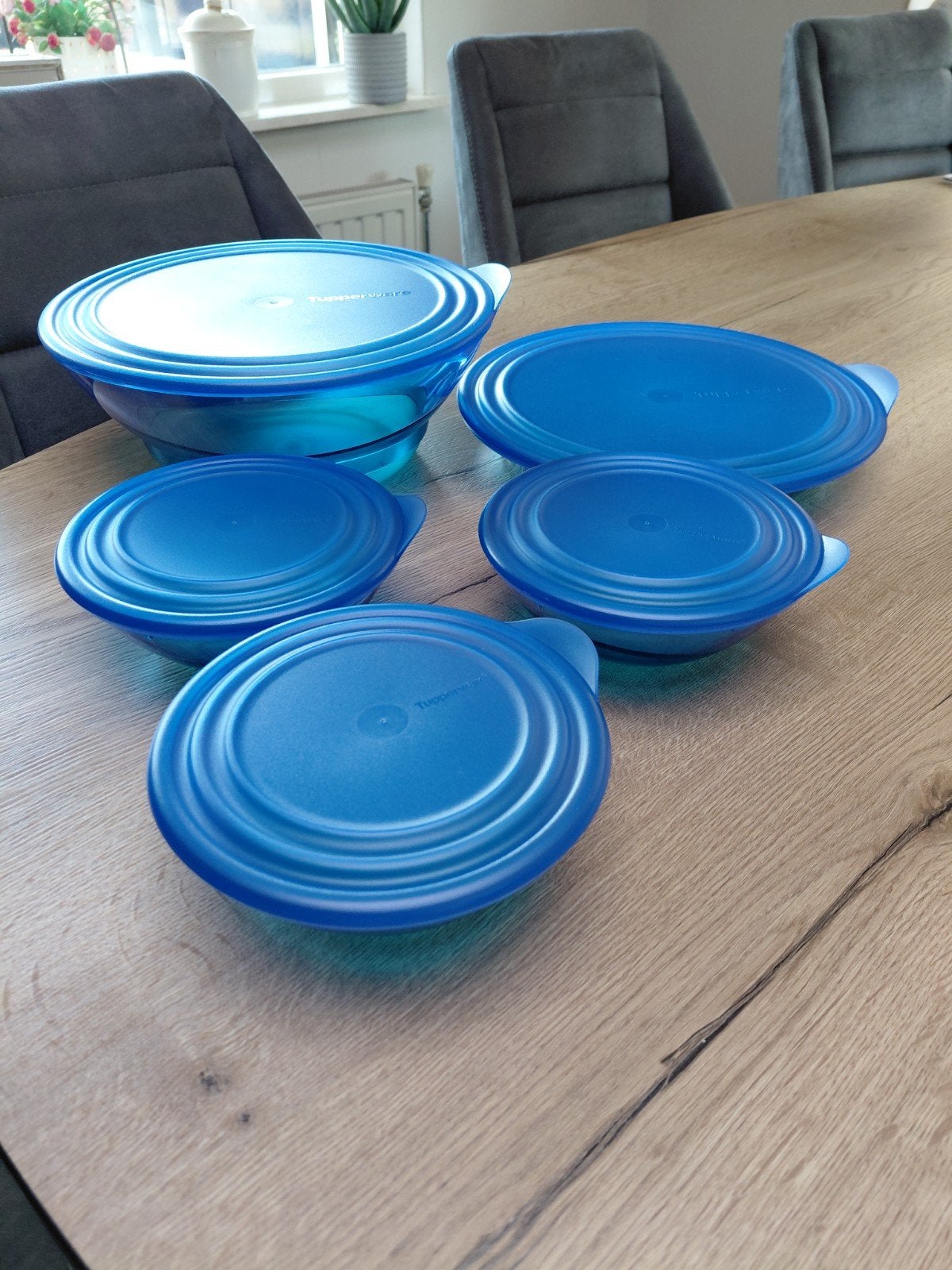 Tupperware Eleganzia schalen set - Zo goed als nieuw, Schaal, Blauw, Met deksel, Ophalen of Verzenden
