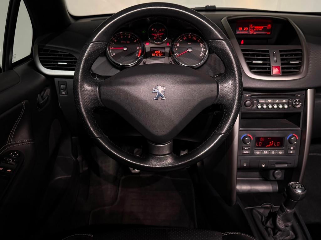 Peugeot 207 CC 1.6 VTi Griffe Cabrio /Airco/Cruise/PDC/LMV/L, Voorwielaandrijving, Euro 5, 15 km/l, Gebruikt