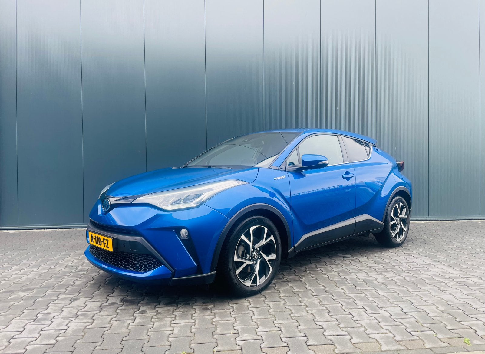 Toyota C-HR 1.8 Hybrid 122pk CVT 2020 Blauw, Auto's, Stof, 725 kg, 4 cilinders, Met garantie (alle)