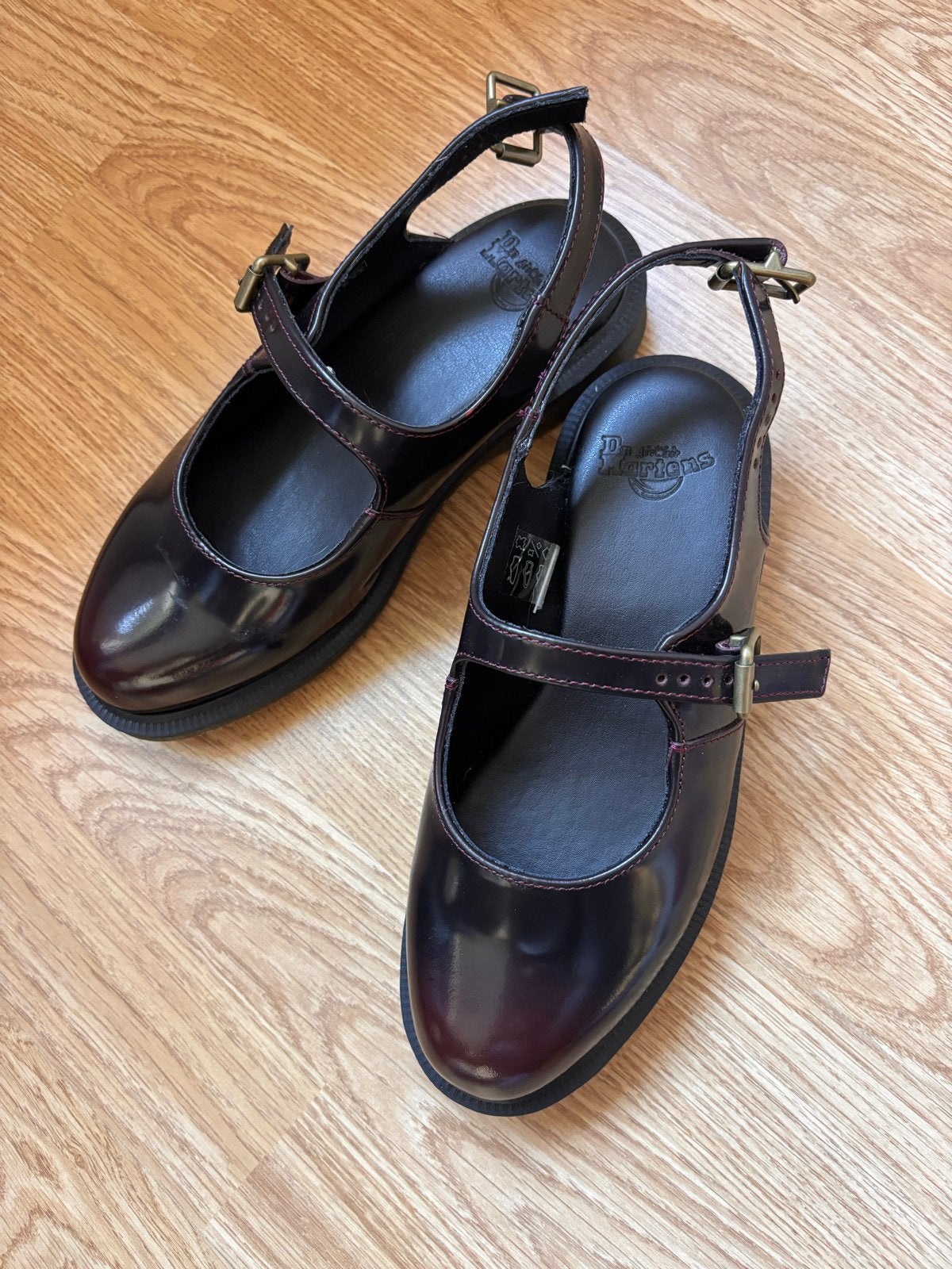 Dr. Martens Mary Jane schoenen - Zo goed als nieuw, Kleding | Dames, Schoenen, Ophalen of Verzenden, Zo goed als nieuw, Rood, Ballerina's