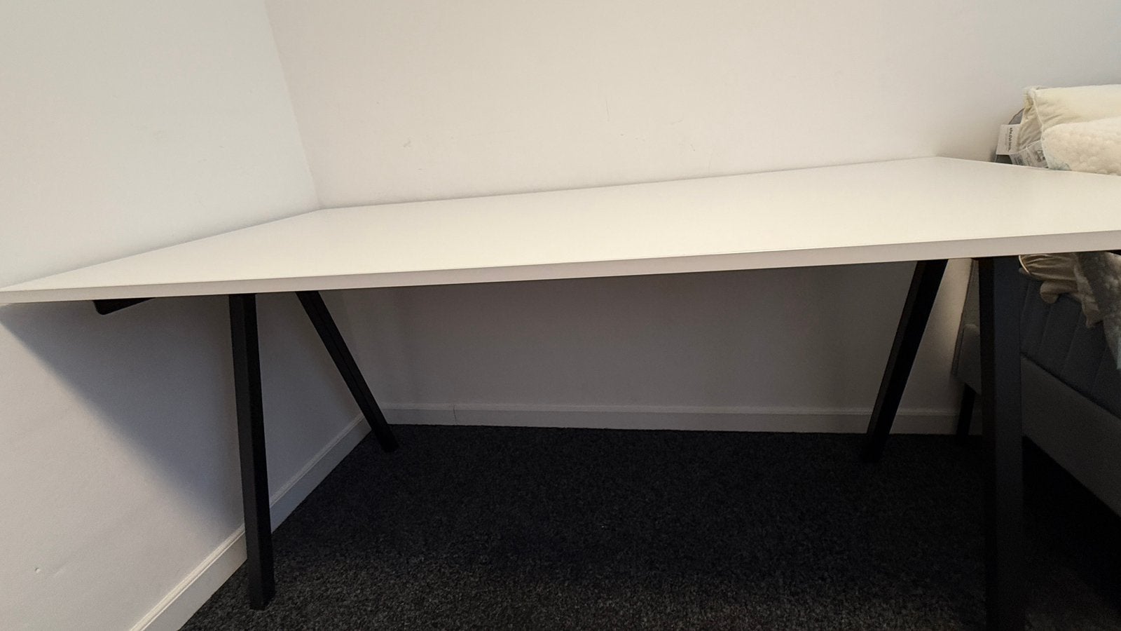 Ikea Trotten Bureau 160 x 80 wit /grijs(antraciet), Huis en Inrichting, Bureaus, Ophalen, 160 cm, Gebruikt, Metaal
