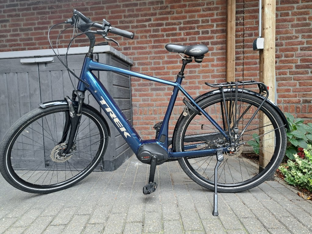 Elektrische herenfiets TREK District +8, Fietsen en Brommers, Elektrische fietsen, Gebruikt, 59 cm of meer, 50 km per accu of meer
