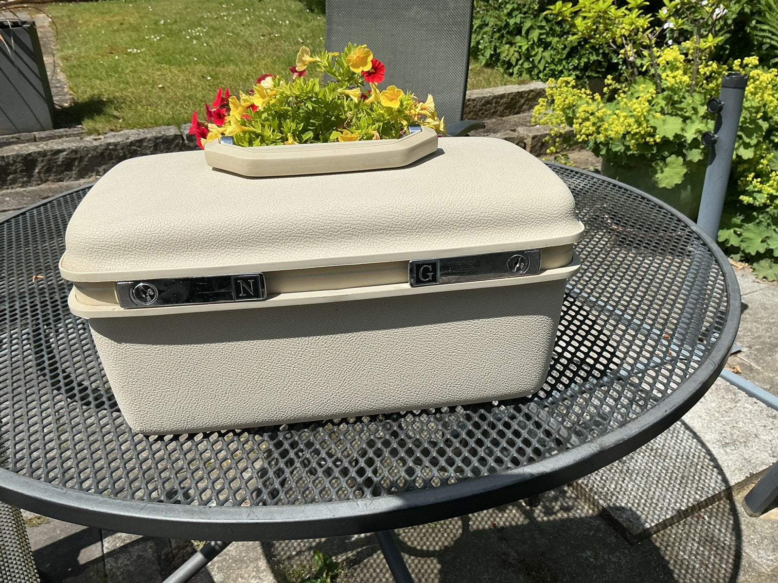 Vintage Beautycase/Koffer - Beige met Spiegeltje, Gebruikt, Beige, Ophalen of Verzenden, Met slot
