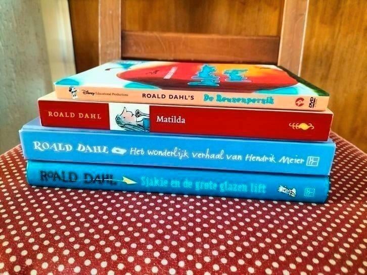 Diverse boeken en dvd van Roald Dahl, v.a. €2,50, Ophalen of Verzenden, Zo goed als nieuw, Roald Dahl