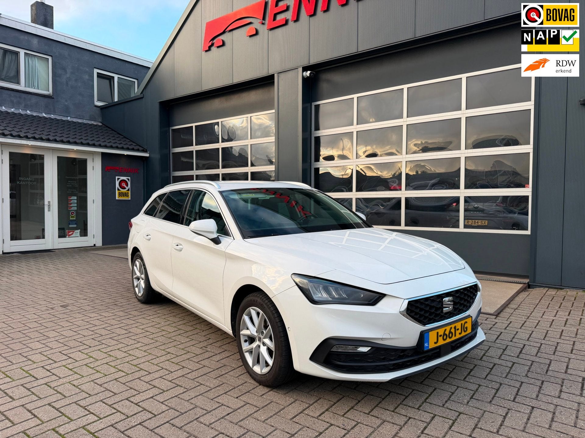Seat Leon Sportstourer 1.5 TSI Style Launch Edition / ACC /, Auto's, 4 cilinders, Leon, Wit, Origineel Nederlands
