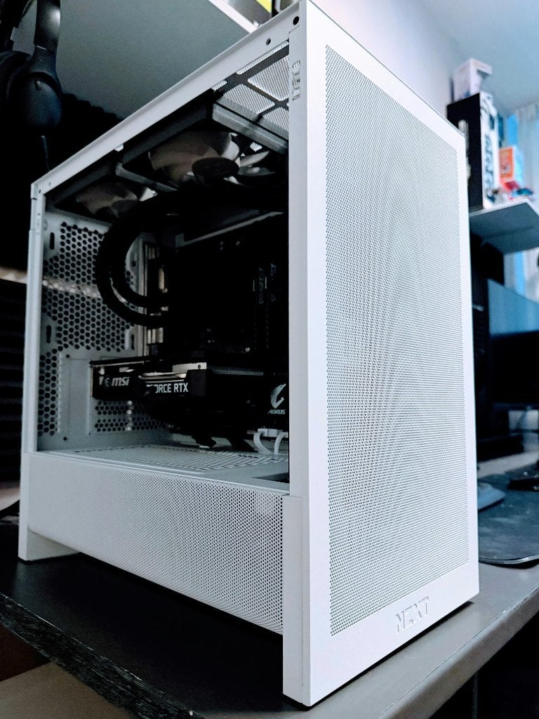 [GamePC] Ryzen 5 3600 / 16GB DDR4 / RTX 3050 8GB, Zo goed als nieuw, Gaming, SSD, Met videokaart