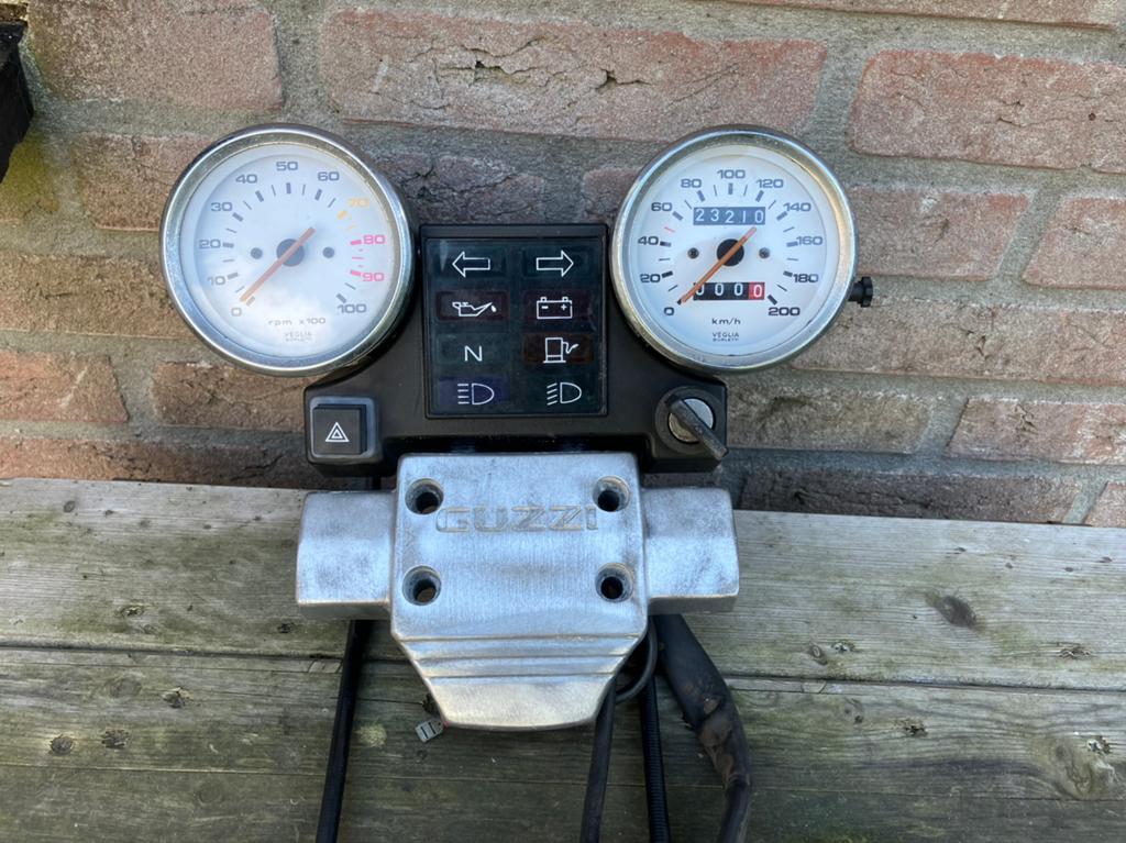 Moto Guzzi Nevada toerenteller en km tellerset, Ophalen of Verzenden