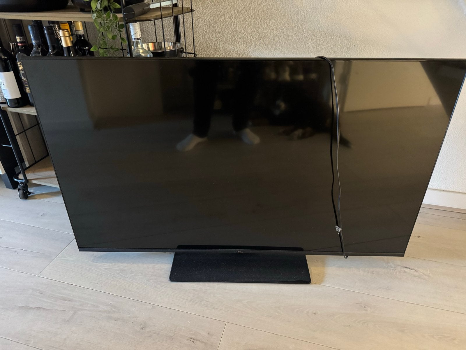 GRATIS Nokia 50” Smart TV - Kapot, strepen door beeldscherm