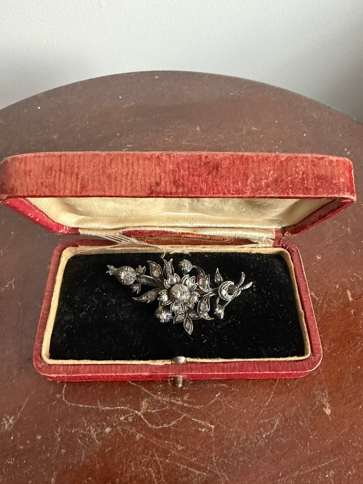 Antieke zilveren en gouden broche met roosdiamanten, Sieraden, Tassen en Uiterlijk, Antieke sieraden, Ophalen of Verzenden, Goud