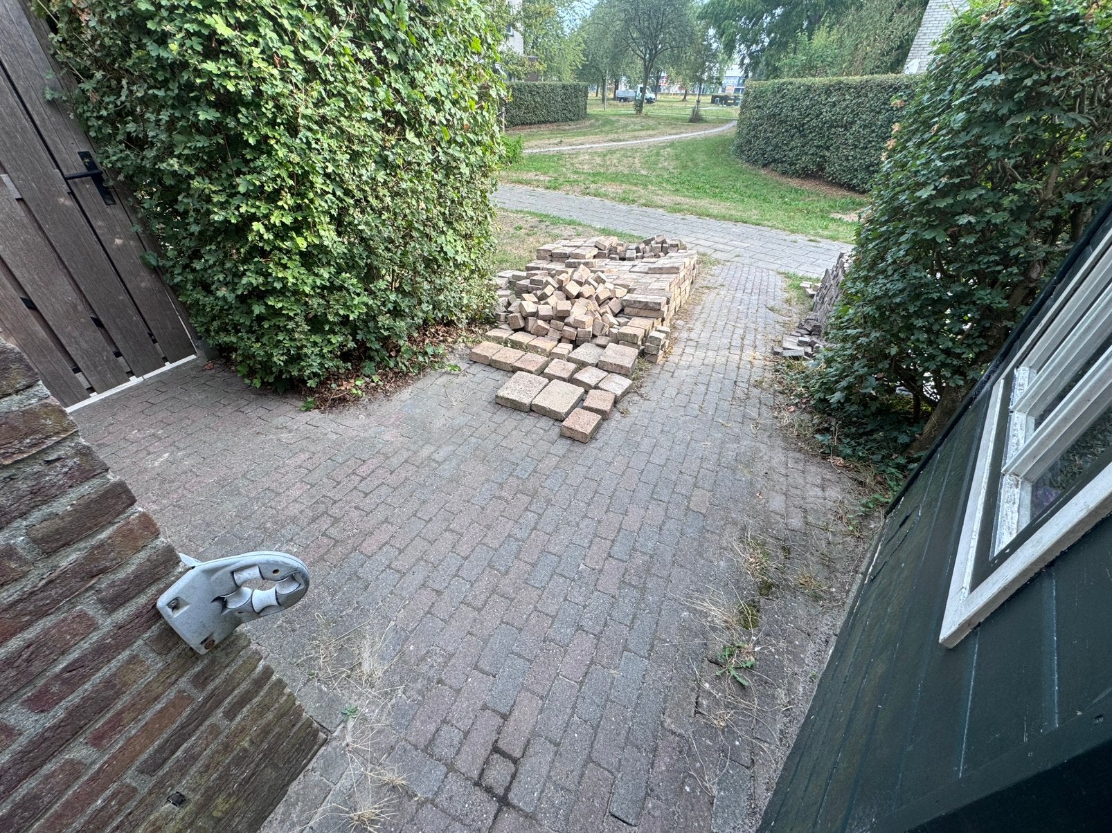GRATIS klinkers afhalen! Moet snel weg!, Tuin en Terras, Ophalen, Gebruikt, Beton, Klinkers