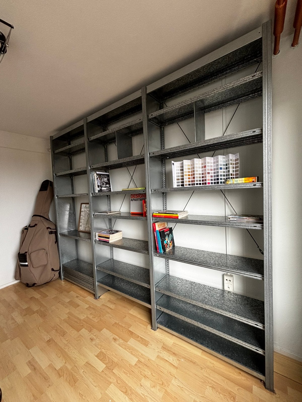 Stellingkast verzinkt , gebruikt als boekenkast, Ophalen, Gebruikt