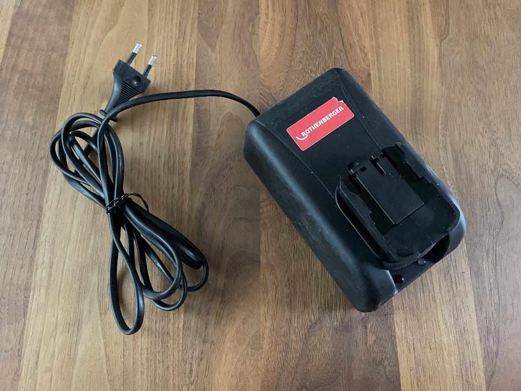 Rothenberger Romax Compact lader 15017 en accu’s 15418, Ophalen of Verzenden, Gebruikt
