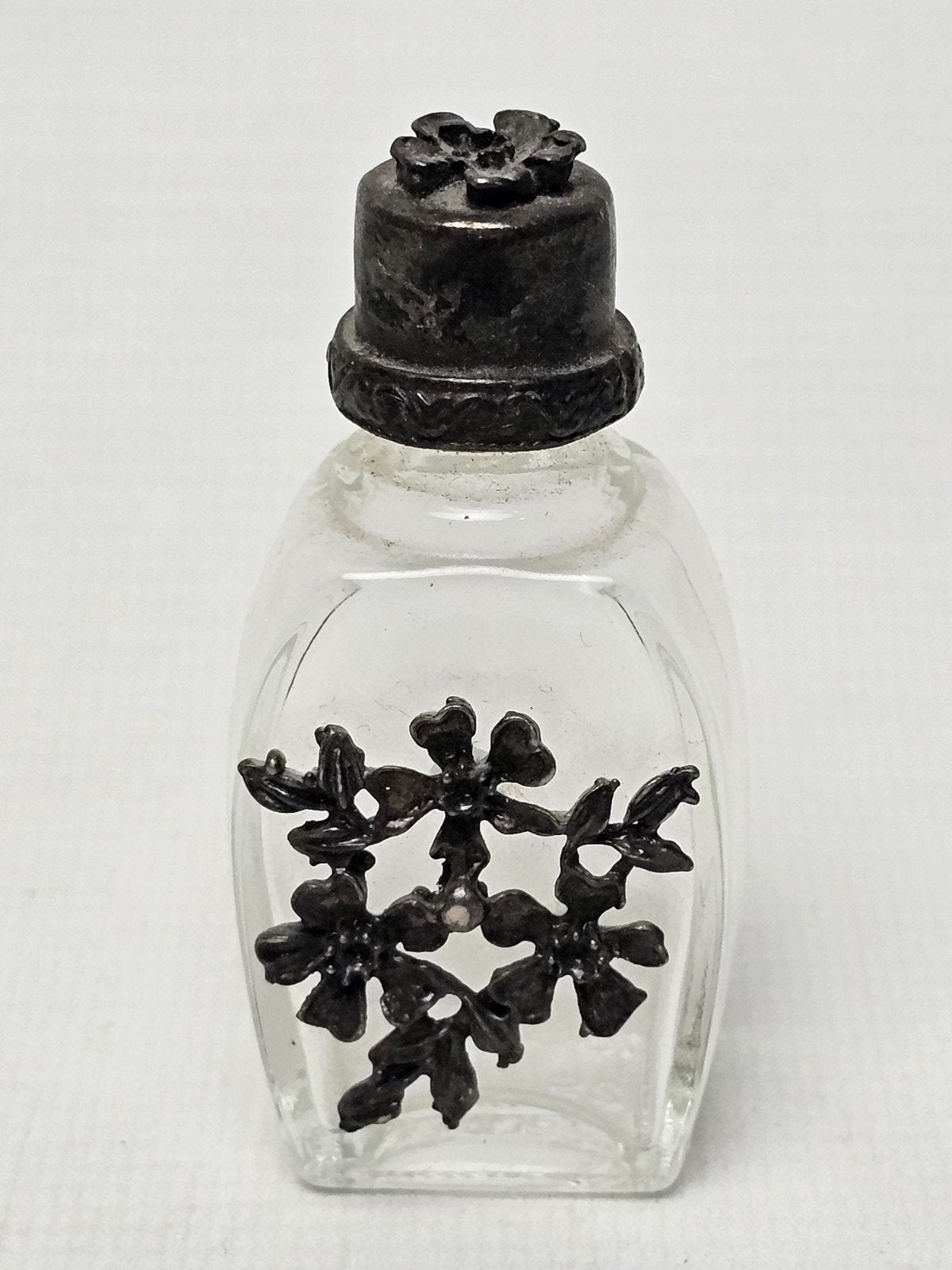 # Antiek klein parfumflesje mogelijk zilveren of verzilverd, Antiek en Kunst, Ophalen of Verzenden