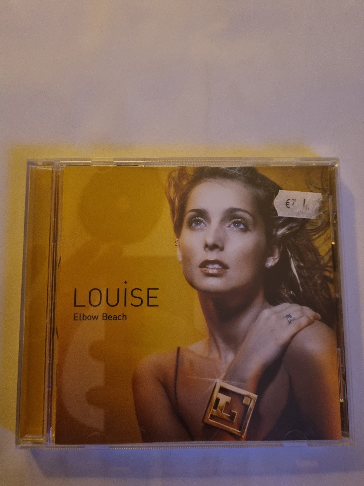 Louise - Elbow Beach. Cd. 2000
Code 724352761425

4 STUKS =, Ophalen of Verzenden