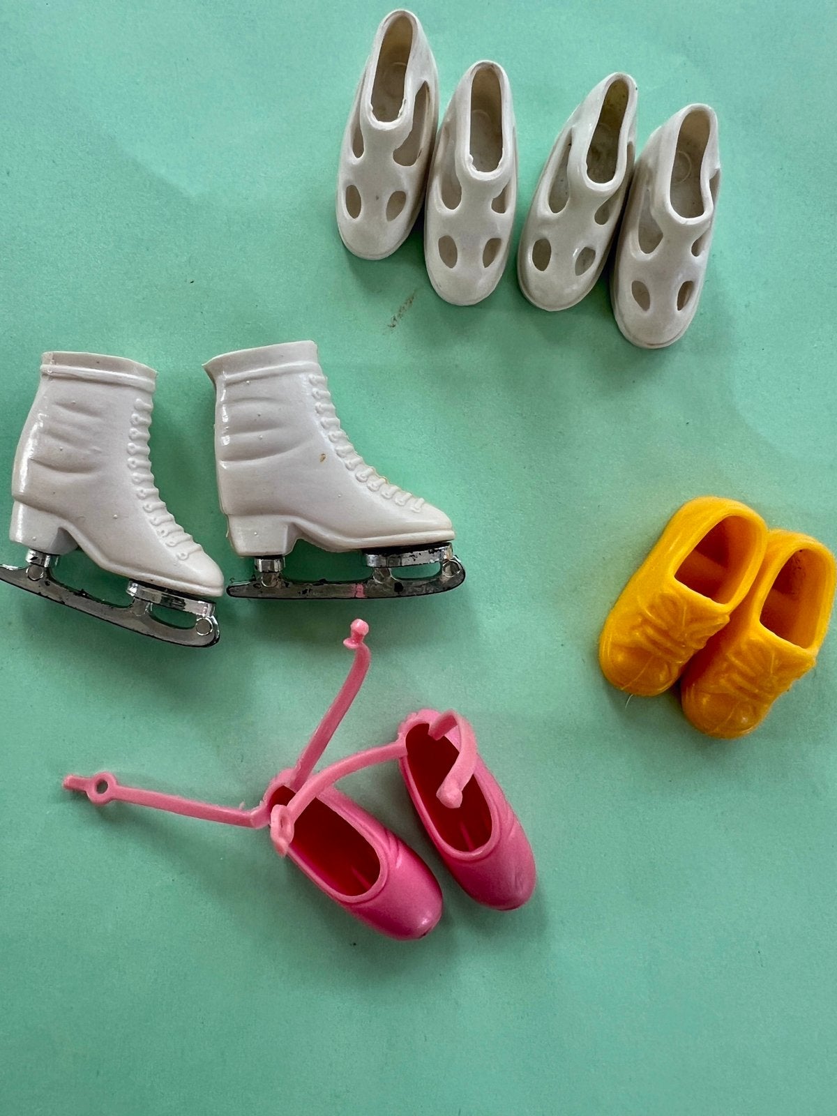 Vintage schoentjes voor barbie Sindy of Fleur, Verzamelen, Ophalen of Verzenden, Gebruikt, Accessoires