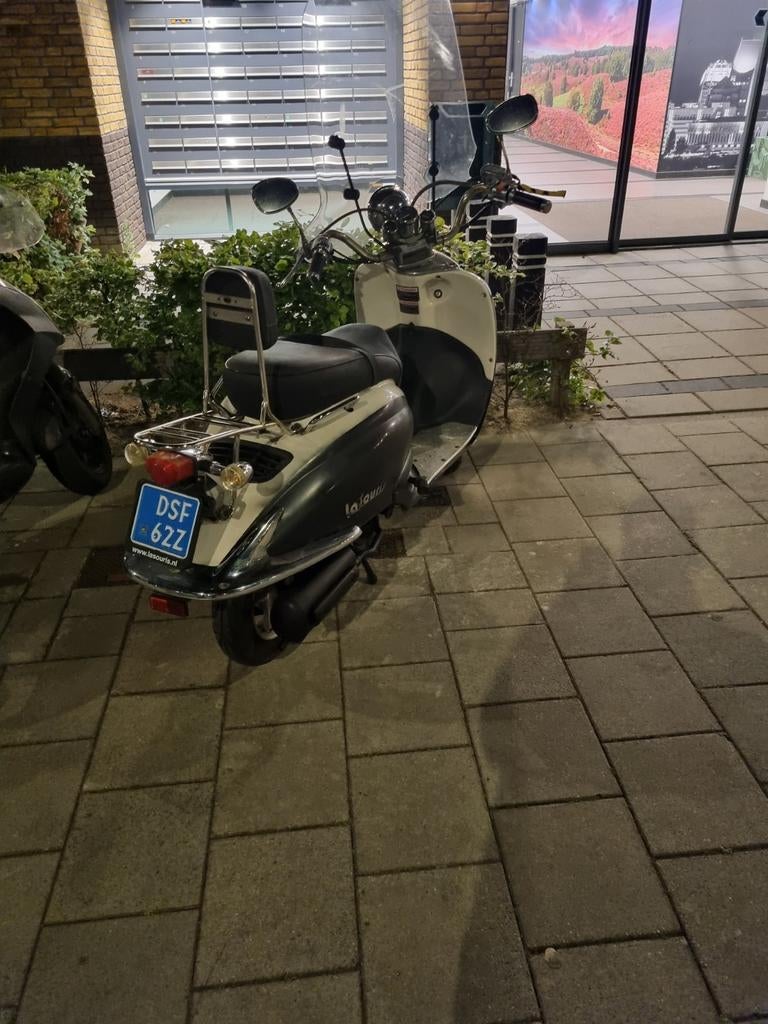 La souris scooter snor, Fietsen en Brommers, Ophalen of Verzenden, Benzine, Overige merken