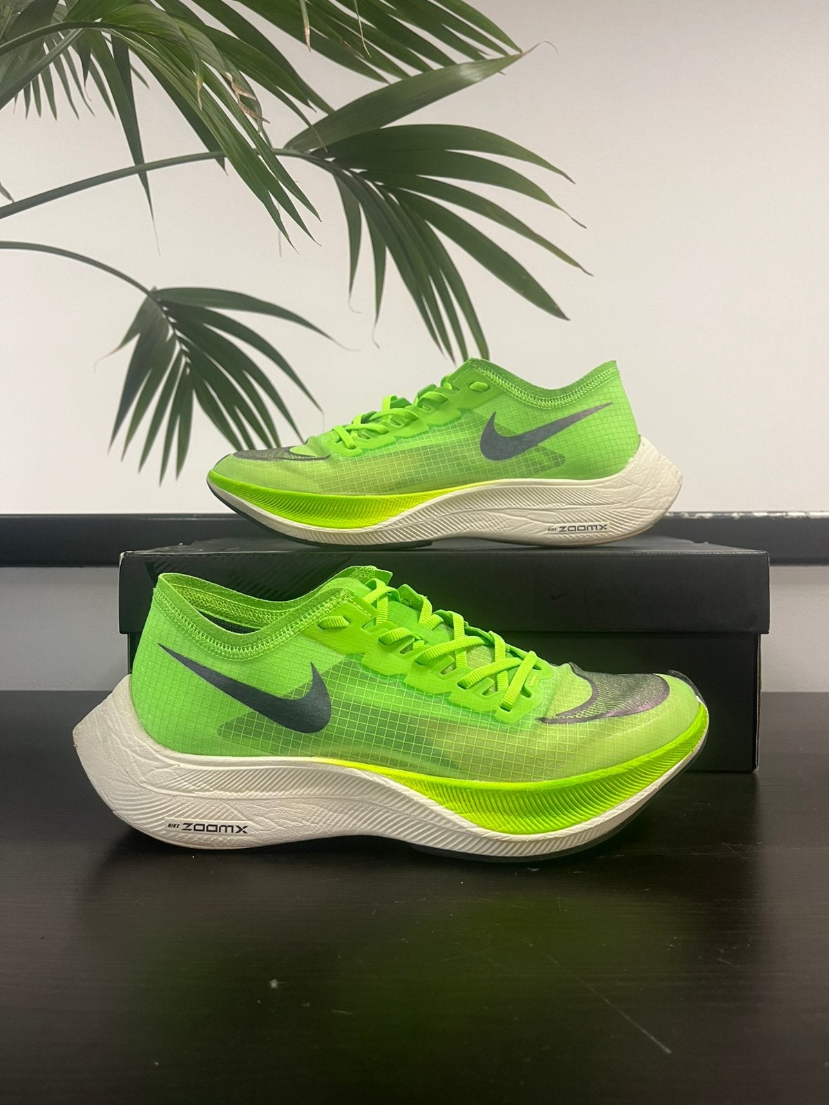 Nike ZoomX Vaporfly Next%Volt, Ophalen of Verzenden, Zo goed als nieuw, Hardlopen, Hardloopschoenen