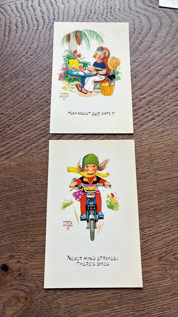 Mabel Lucie Attwell. Brief schrijven  en op de bromfiets, Verzamelen, Ophalen of Verzenden, Ongelopen