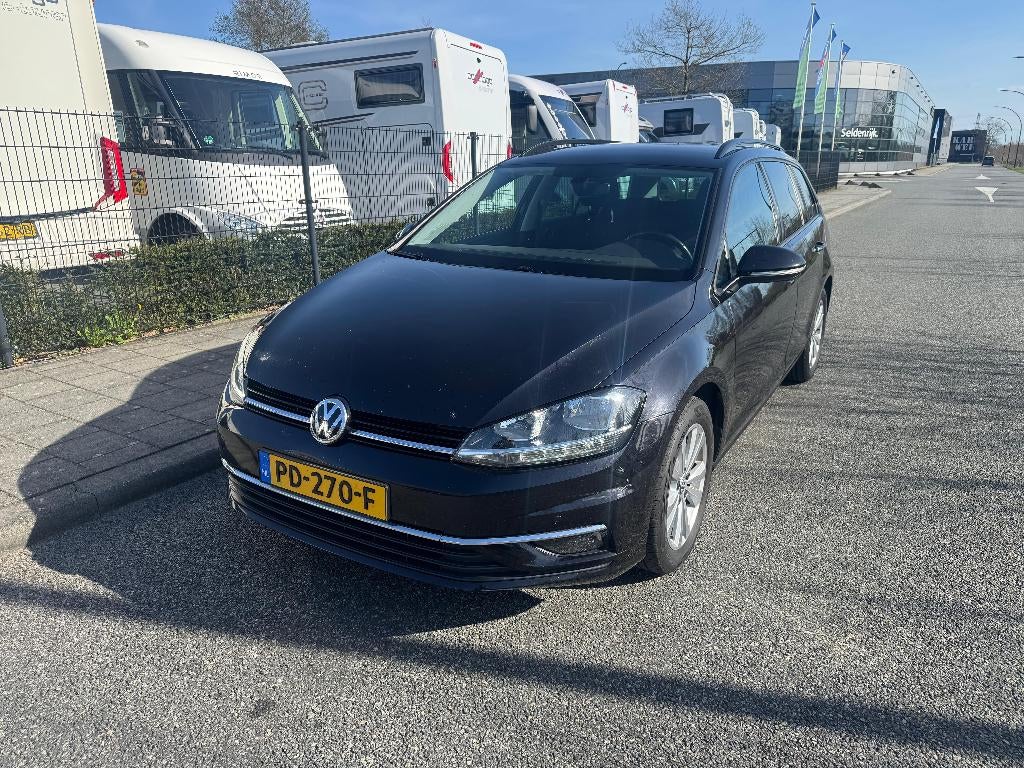 Volkswagen Golf Variant 1.6 TDI - Goed onderhouden!, Auto's, Voorwielaandrijving, Stof, 4 cilinders, Zwart