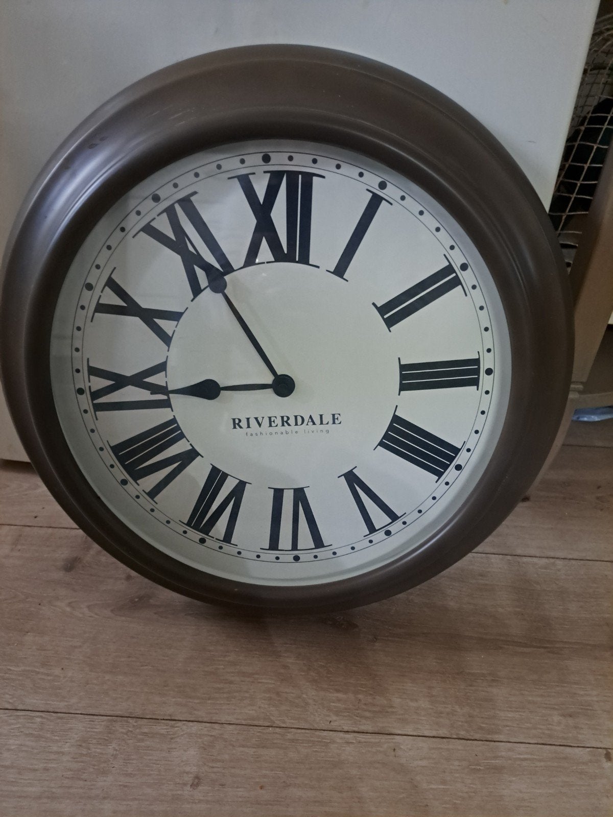mooie super grote klok riverdale zgan, Ophalen, Zo goed als nieuw, Wandklok