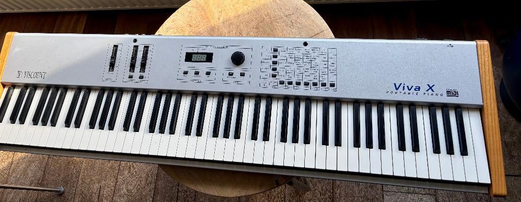 Viscount viva x portable piano, gewogen toetsen, midi, Muziek en Instrumenten, Keyboards, Gebruikt, 88 toetsen, Midi-aansluiting