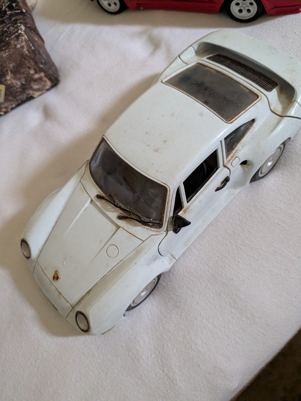 Witte Porsche 959 modelauto - Gebruikt, Verzenden