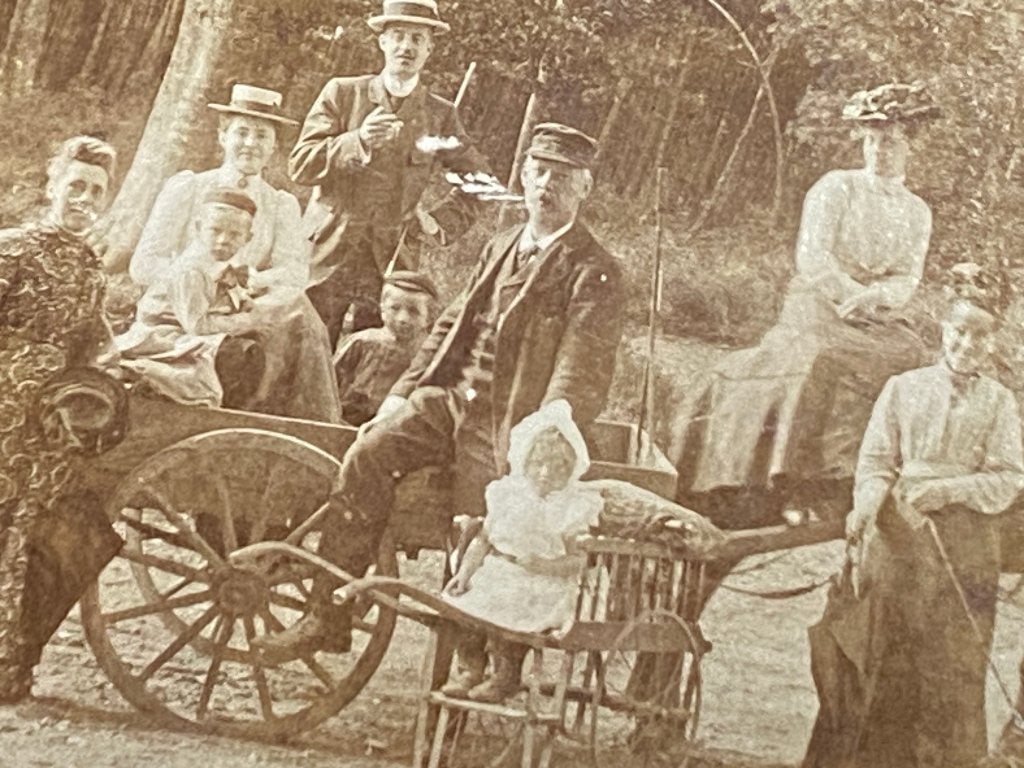 Foto vakantie in Driebergen anno 1885 , Gebruikt, Foto, Ophalen of Verzenden, Voor 1940