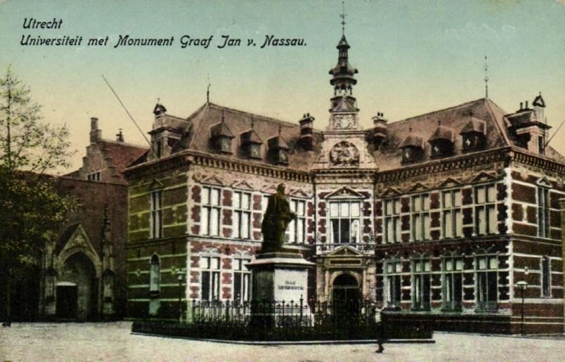 Utrecht, Universiteit met Monument Graaf Jan v. Nassau - ong, Ophalen of Verzenden, 1920 tot 1940, Ongelopen, Utrecht
