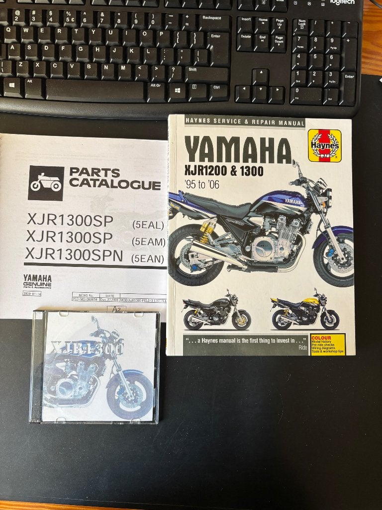 XJR 1300 boeken en CD, Ophalen of Verzenden, Gebruikt