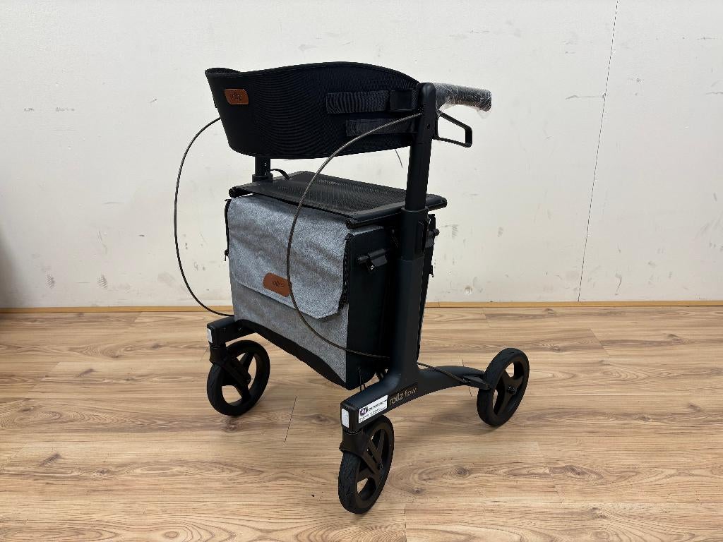 Rollz air carbon rollator (incl. dienblad), Ophalen of Verzenden, Opvouwbaar, Zo goed als nieuw