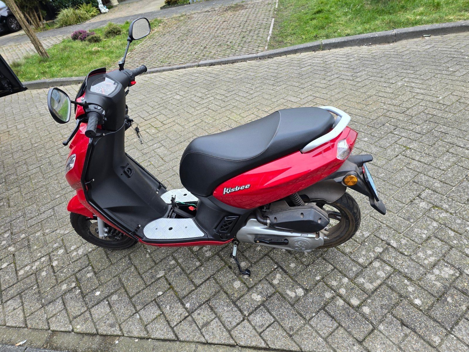 Peugeot Kisbee Scooter - Rood, Fietsen en Brommers, Ophalen, Overige modellen, Zo goed als nieuw, Benzine