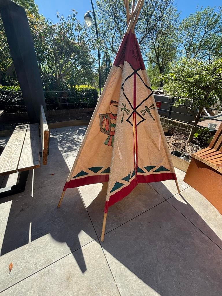 Zelfgemaakte tipi tent met extra bamboestok, Kinderen en Baby's, Speelgoed | Speeltenten, Gebruikt, Ophalen