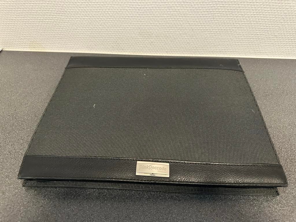 Klein aktetas Pinkrokade, Diversen, Notitieboeken, Ophalen of Verzenden, Nieuw