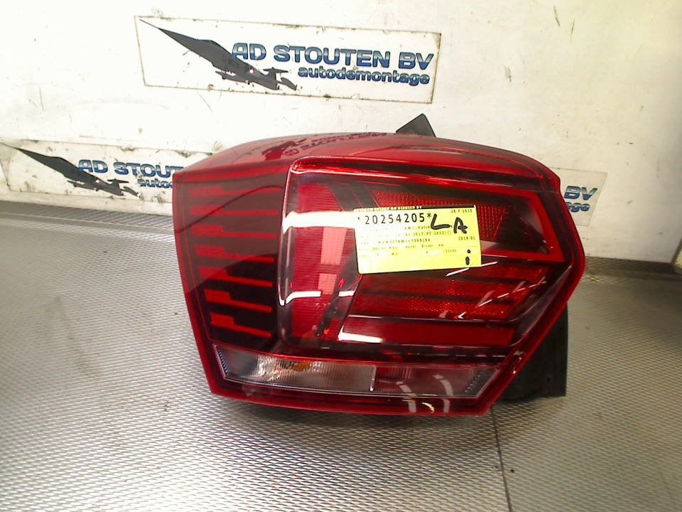 Achterlicht Links Volkswagen Polo VI (AW1) 2019 2G0945111B, Gebruikt, Volkswagen, Volkswagen AG, Kundenbetreuung@volkswagen.de