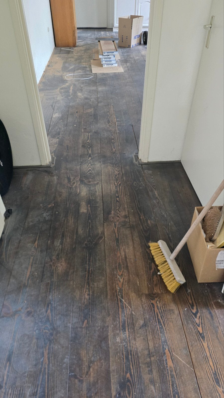 Gratis massief houten vloer (ca. 40m²) zelf verwijderen, Doe-het-zelf en Verbouw, Vloerdelen en Plavuizen, Ophalen, 10 m² of meer