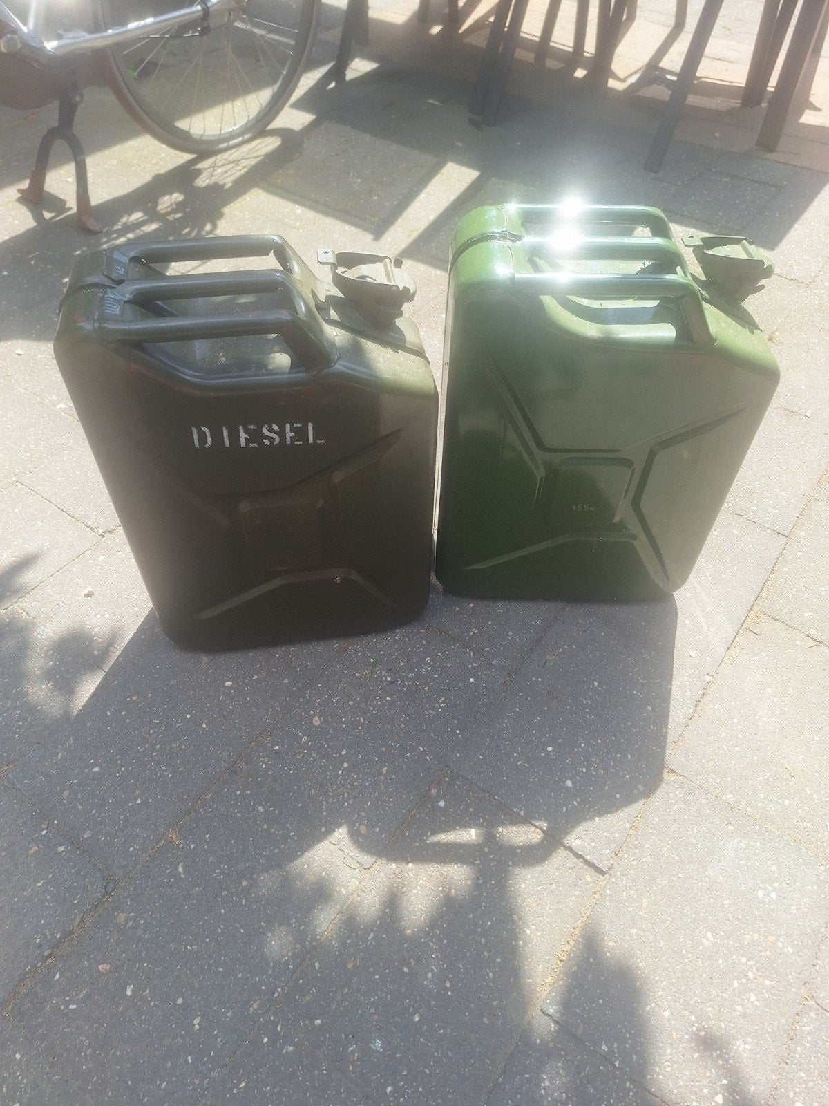 Jerrycans (2 stuks) - Groen, voor diesel of benzine, Ophalen
