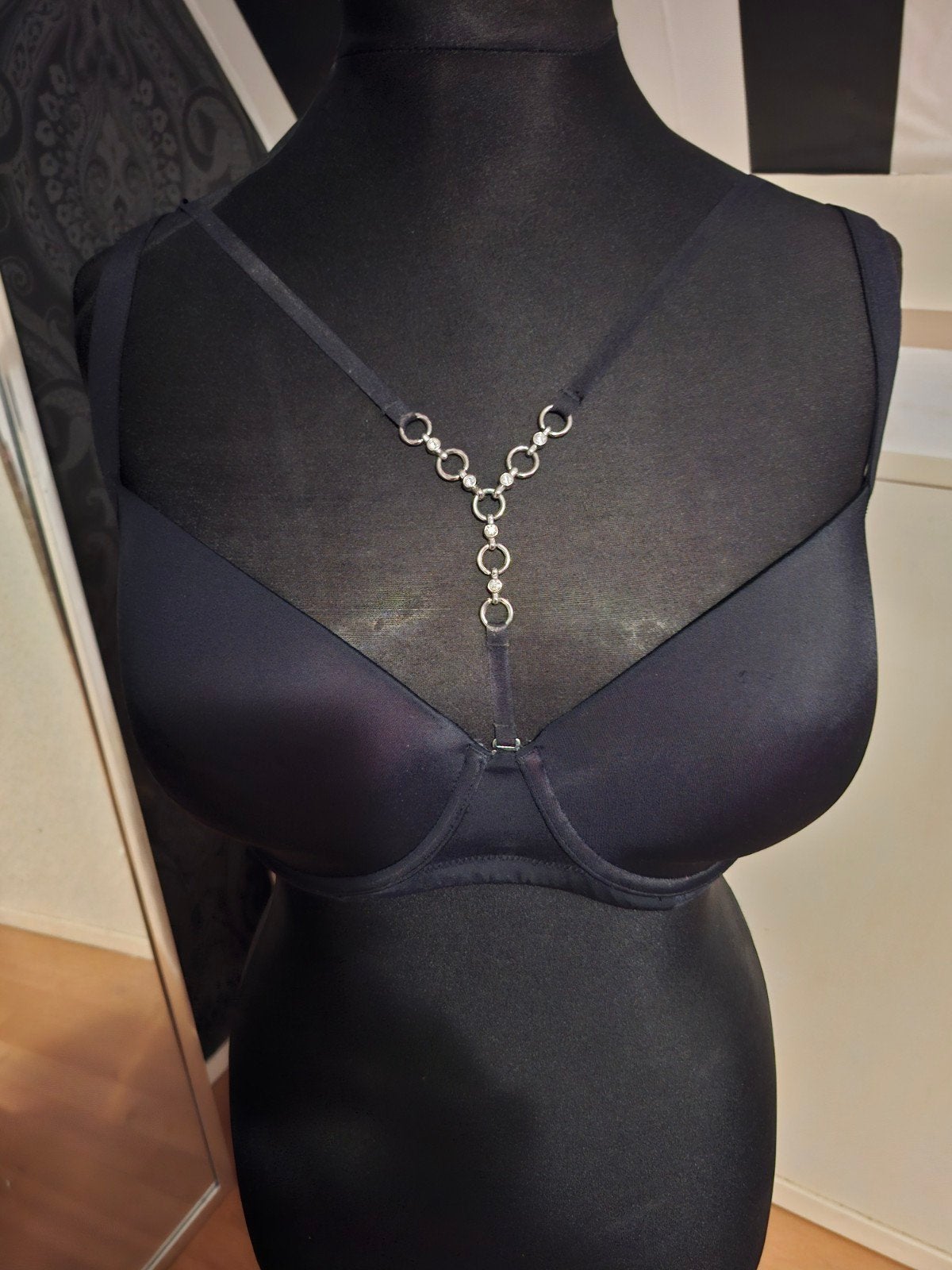 Sapph bh 85E leuke details, Kleding | Dames, Ondergoed en Lingerie, Sapph, Ophalen of Verzenden, Zwart