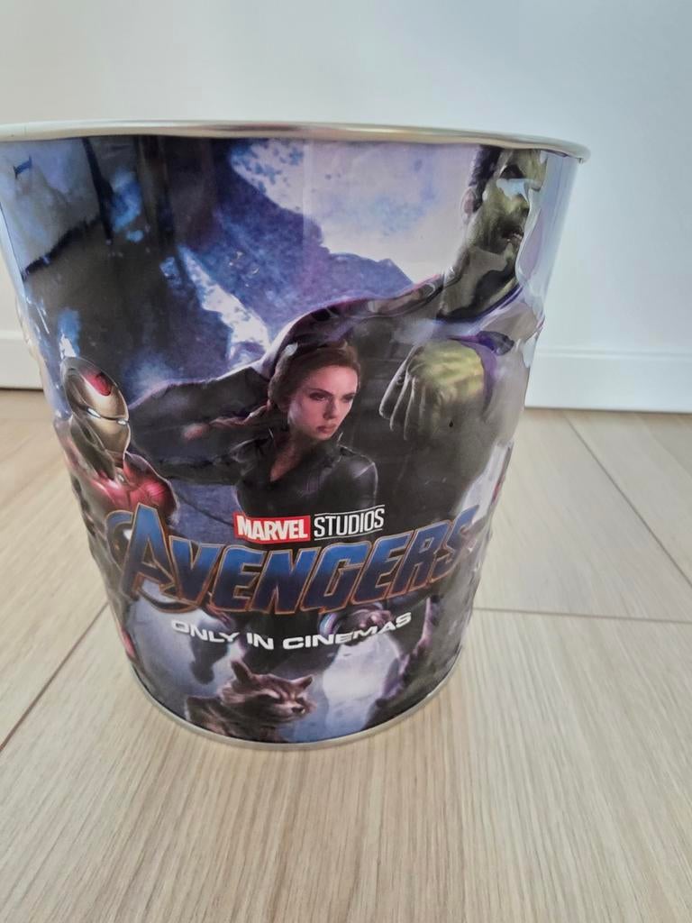 Avengers popcorn bucket, Ophalen of Verzenden, Zo goed als nieuw, Minder dan 50 cm